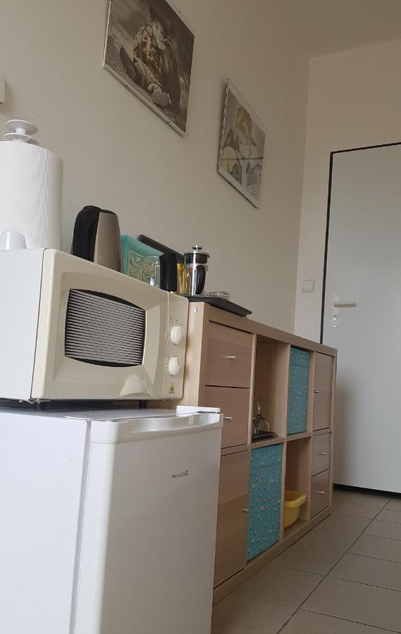 Na Samote U Lesa -Rasovna Appartement Msecke Zehrovice Buitenkant foto